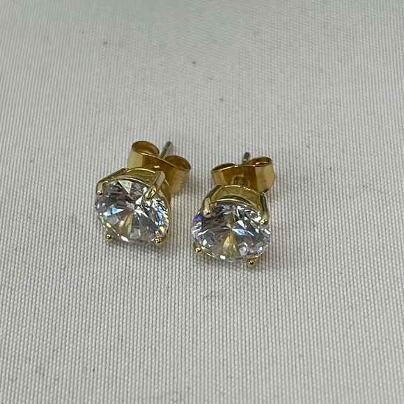 Set of Diamond Earrings with Gold - Picture 4 of 5